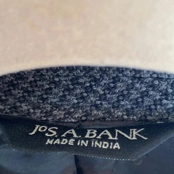 Jos A Bank 100 % wool black and gray single rear vent men’s sport coat 48R - Picture 2 of 9